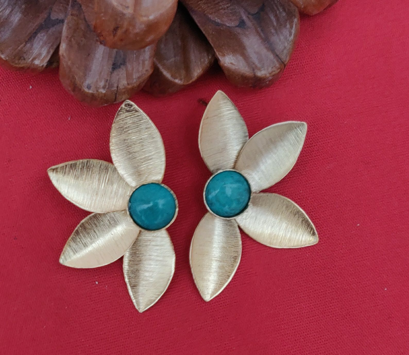 Traditional Brass Handmade Stone Flower Shape Stud Earring