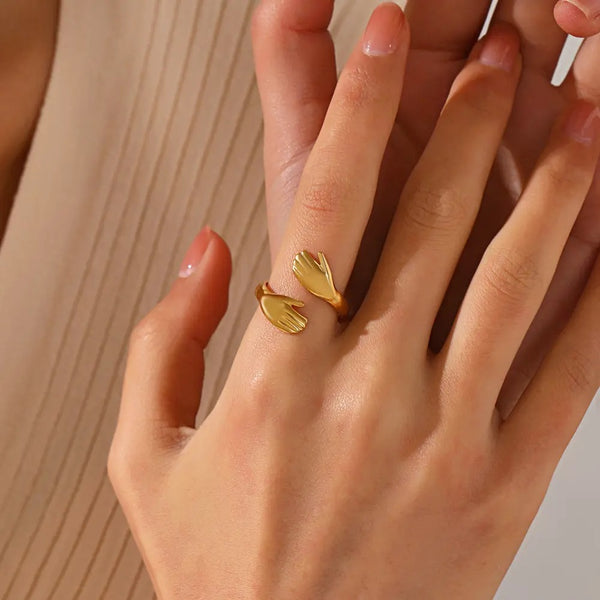 Trendy Hug Ring