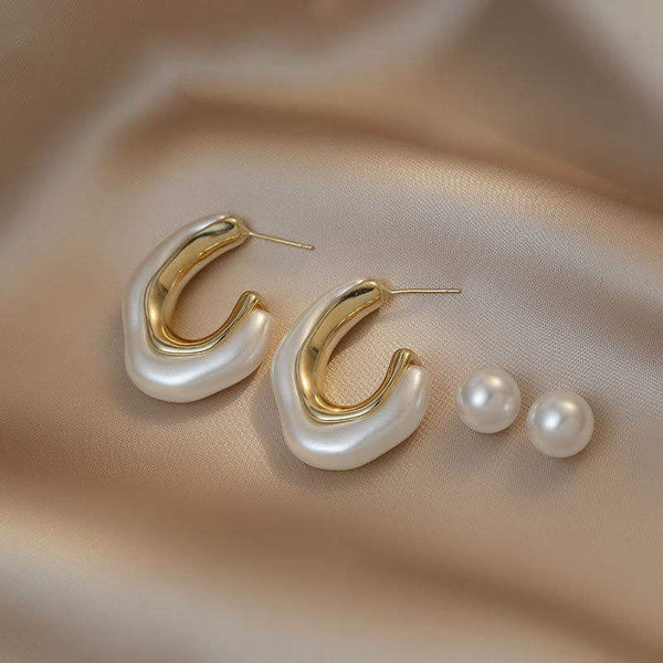 Irregular C Shaped Pearl Earrings