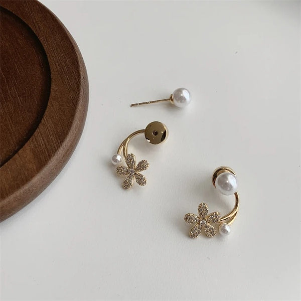 Trendy Flower Style Stud Earrings
